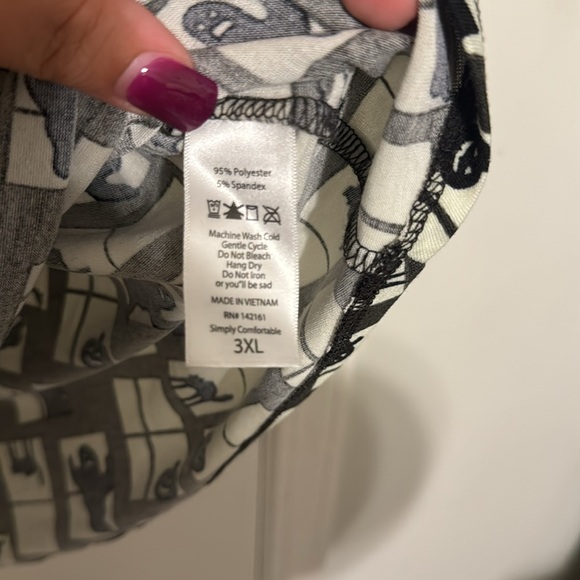 LulaRoe Randy - Picture 4 of 4